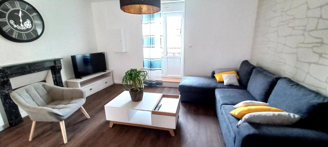 La Cle Du Genie Apartment Ducey-Les Cheris Bagian luar foto