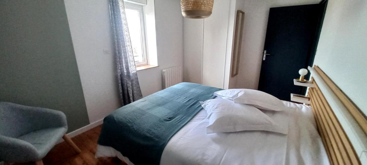 La Cle Du Genie Apartment Ducey-Les Cheris Bagian luar foto