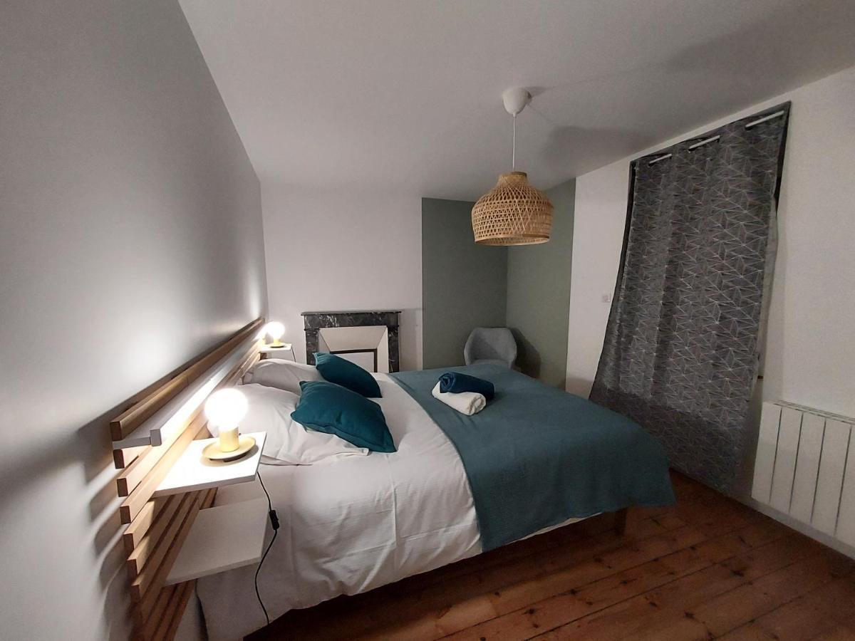 La Cle Du Genie Apartment Ducey-Les Cheris Bagian luar foto
