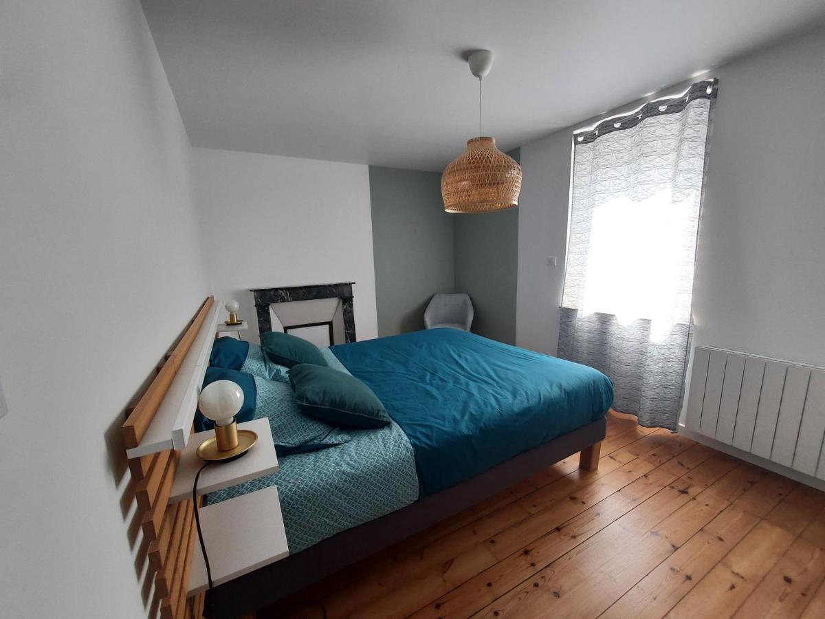 La Cle Du Genie Apartment Ducey-Les Cheris Bagian luar foto